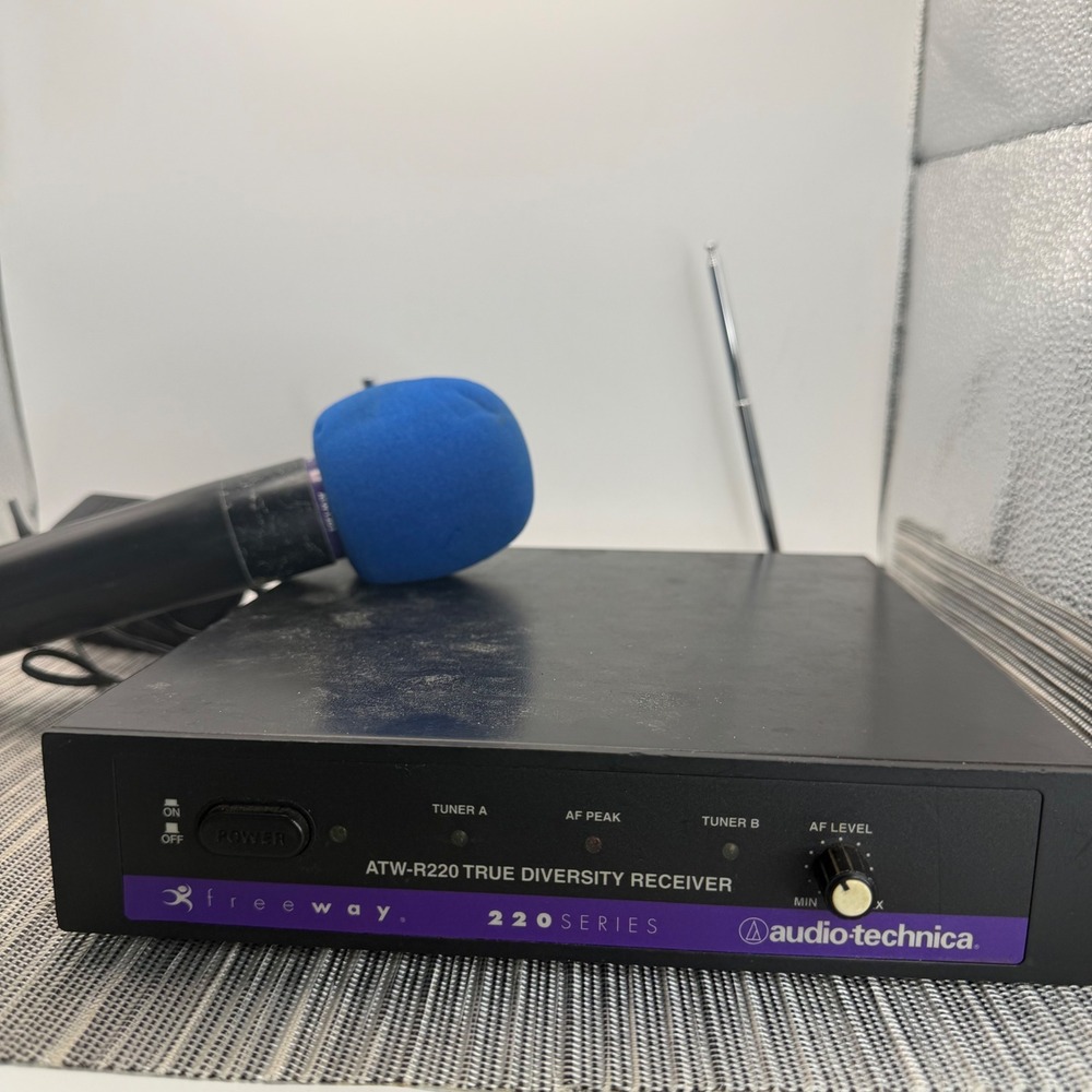 Audio-Technica Freeway 220 ATW-R220 Wireless Mic System ATW-T202 169.505MHz VHF